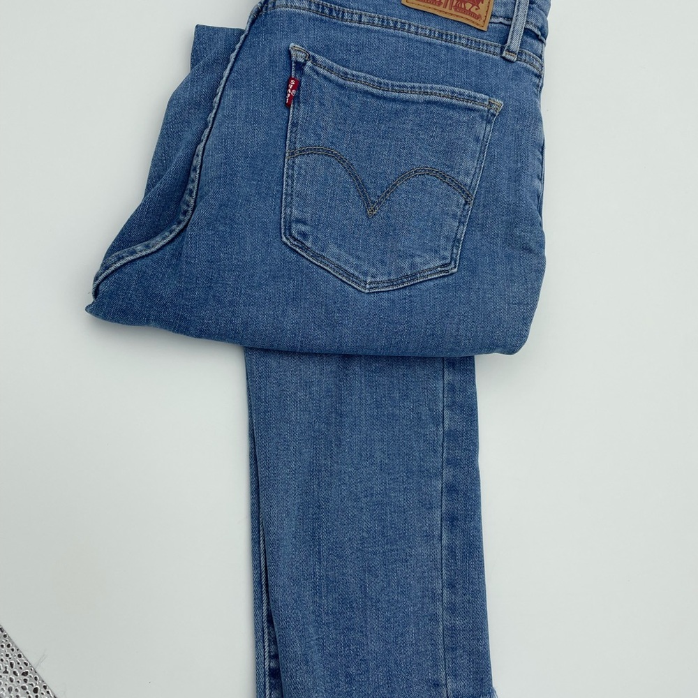 721 High Rise Skinny - Picture 2 of 3